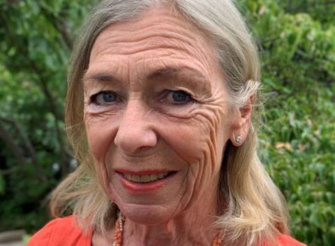 Ein Portraitfoto von Helga Voigt